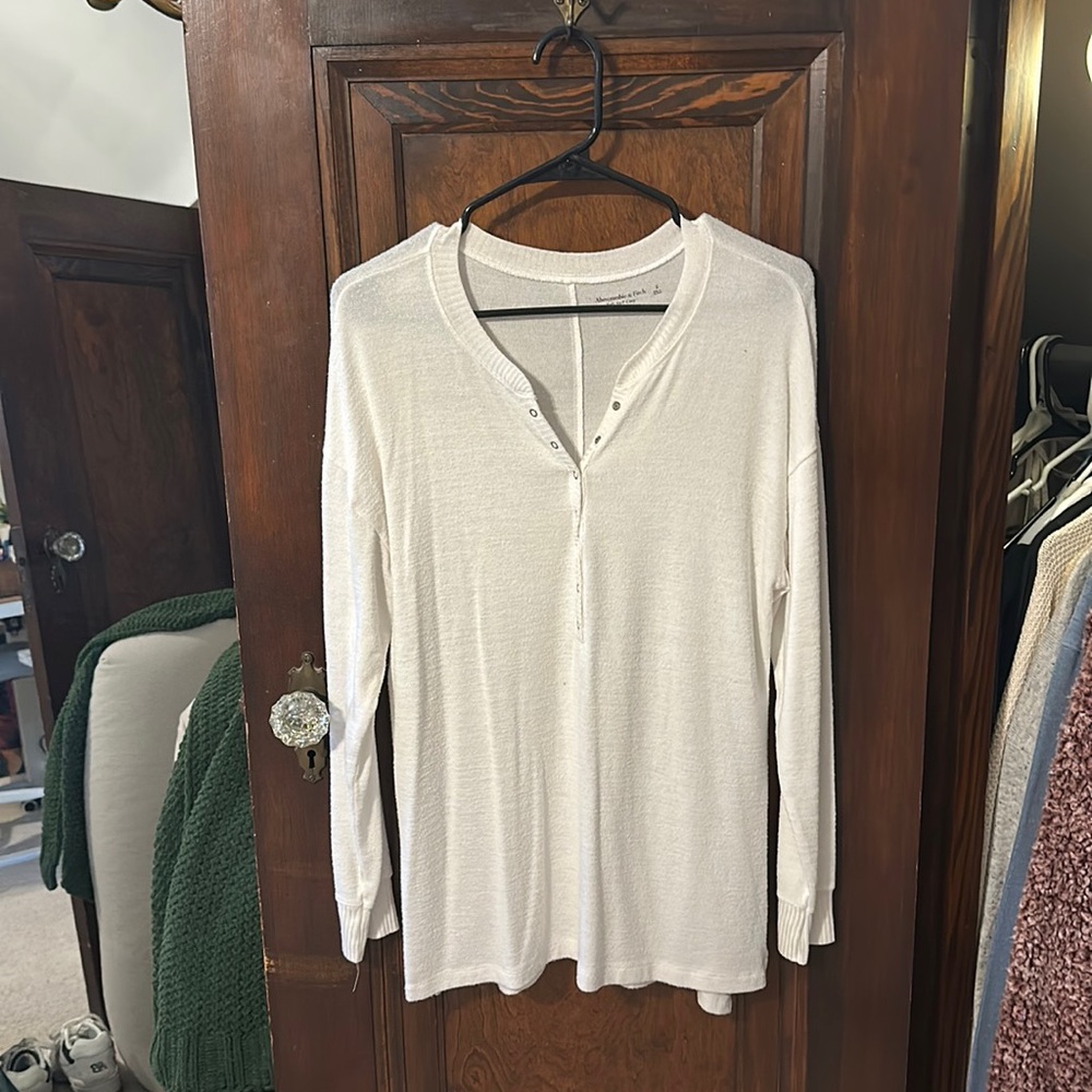Abercrombie soft A&F Cozy button up top